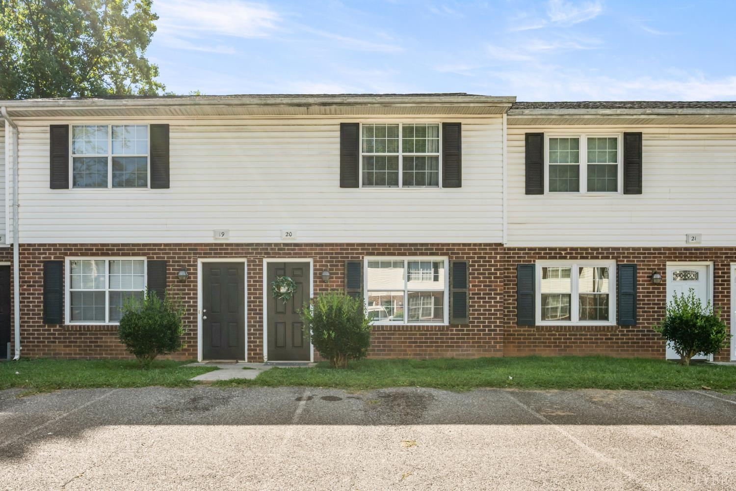 8022 Timberlake Road, Unit 20 Lynchburg, VA 24502 - Photo 2 of 28 Gallery Image 2