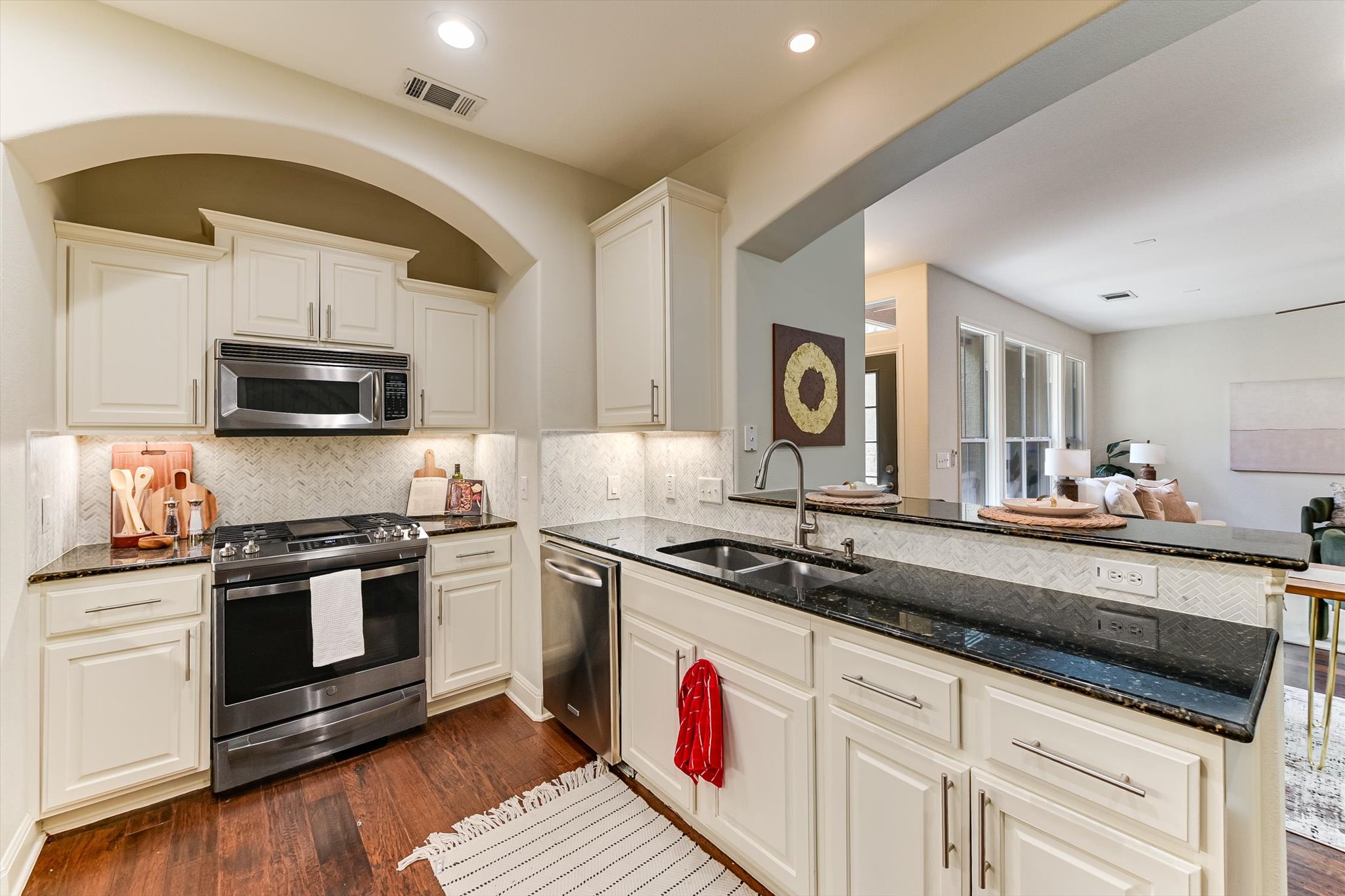 3406 Menchaca Road, Unit 21 Austin, TX 78704 - Photo 9 of 24