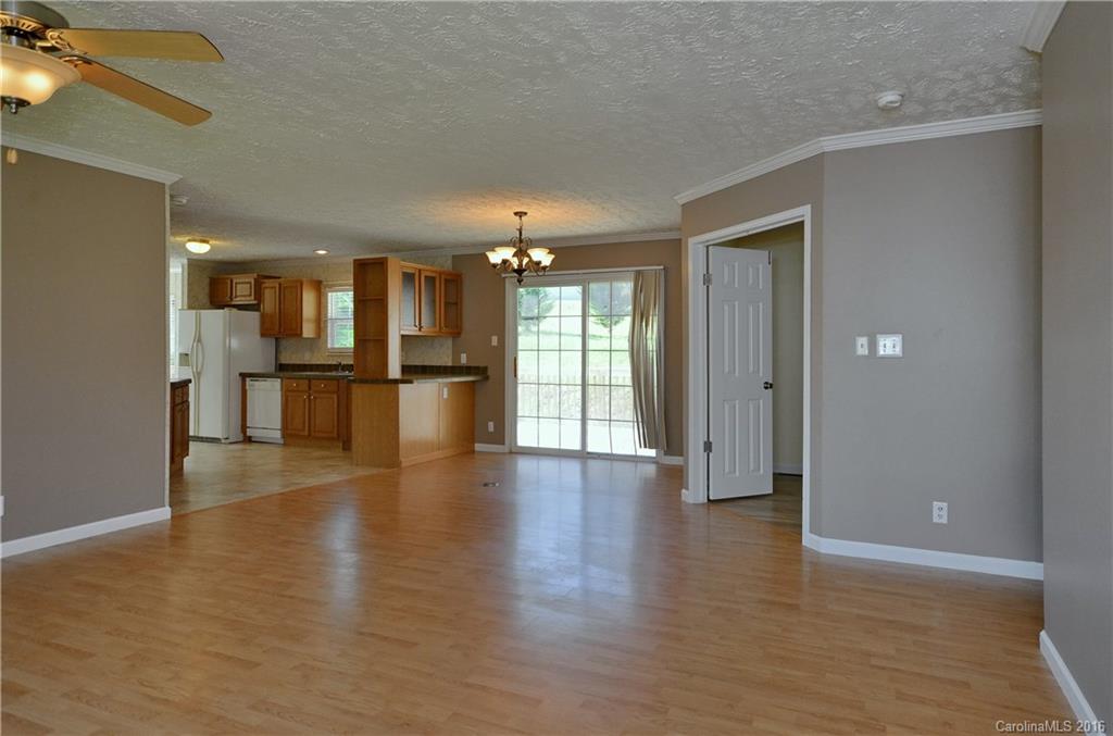 32 Cross Anchor Road Alexander, NC 28701 - Photo 8 of 15 Gallery Image 8