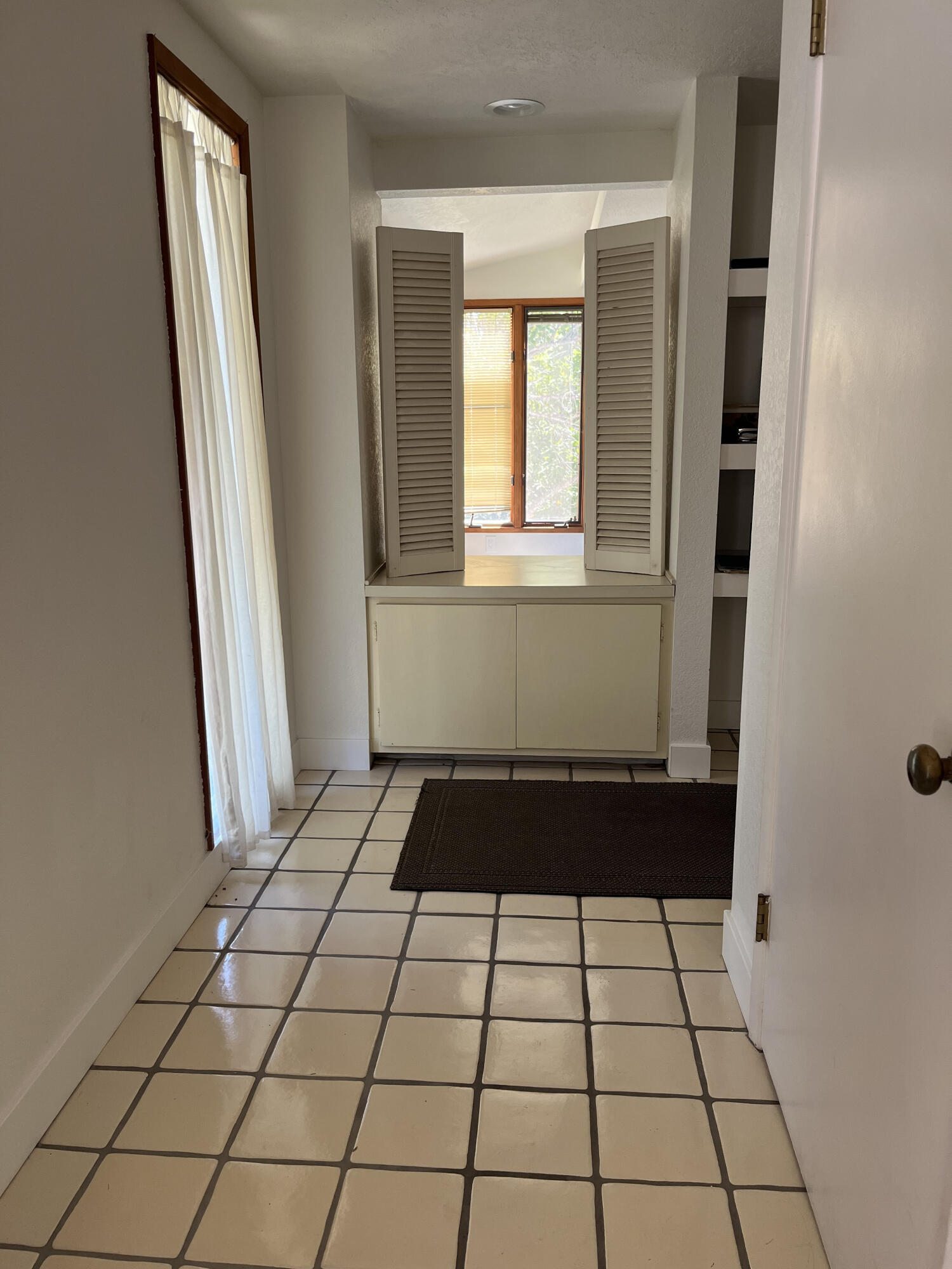 3930 Foothill Road Santa Barbara, CA 93110 - Photo 3 of 28 3) 72438-6a345b6e00b07
