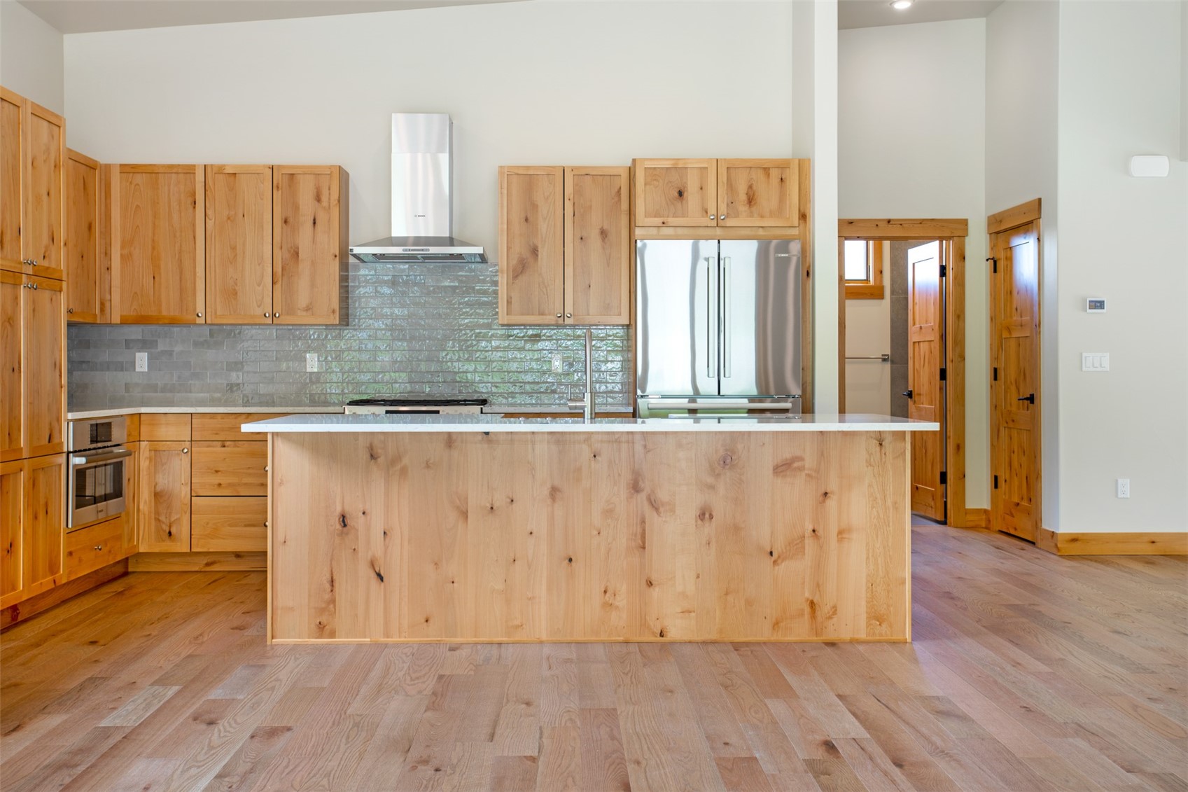 182 Vendette Road Silverthorne, CO 80498 - Photo 4 of 36 Stainless steel appliances, center island, quartz countertops