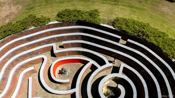 $10,000,000 | 390 Erpf Road, Arkville, NY 12406