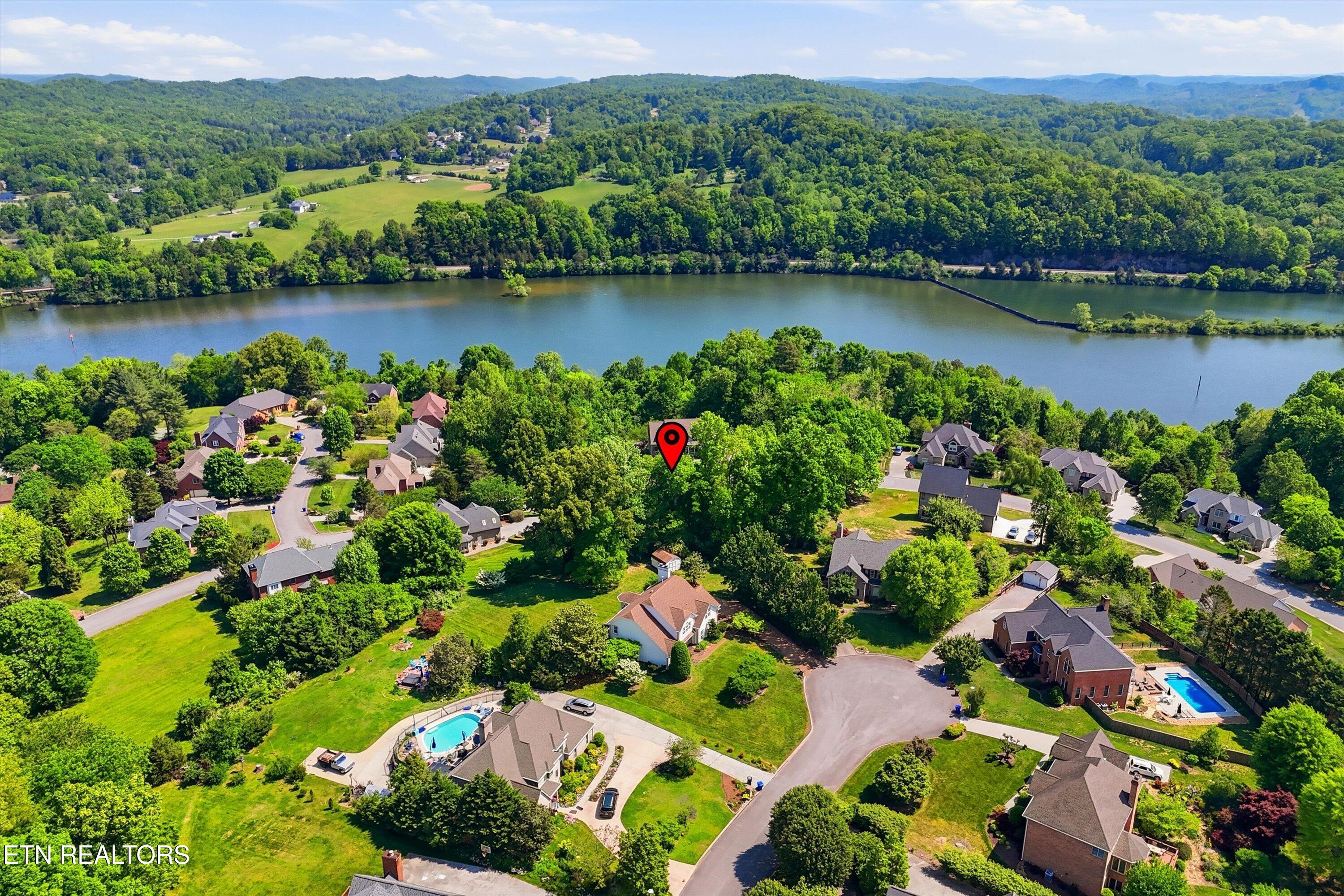 42 Riverside Drive Oak Ridge, TN 37830 - Photo 8 of 18 42 Riverside Drive