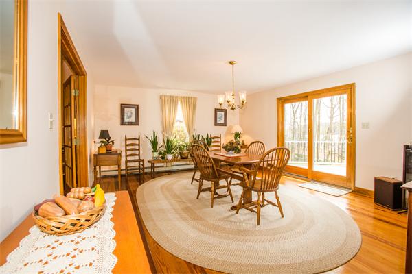 11 Lake Rd Terrace Wayland, MA 01778 - Photo 9 of 15 Gallery Image 9