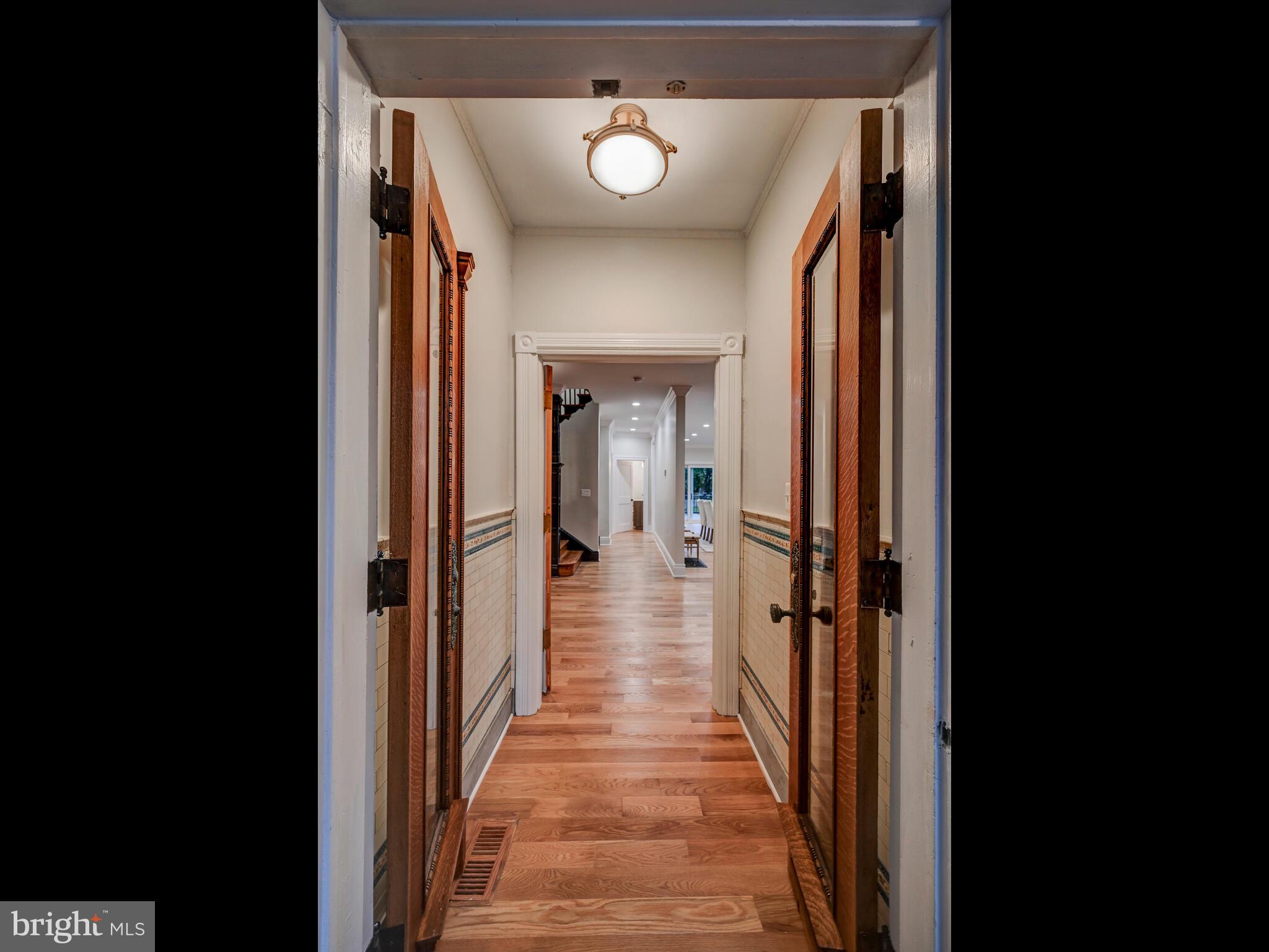 4707 Roland Avenue Baltimore, MD 21210 - Photo 10 of 69