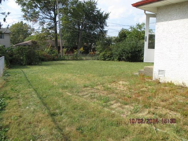 1077 Ross Road Columbus, OH 43227 - Photo 3 of 11 Gallery Image 3