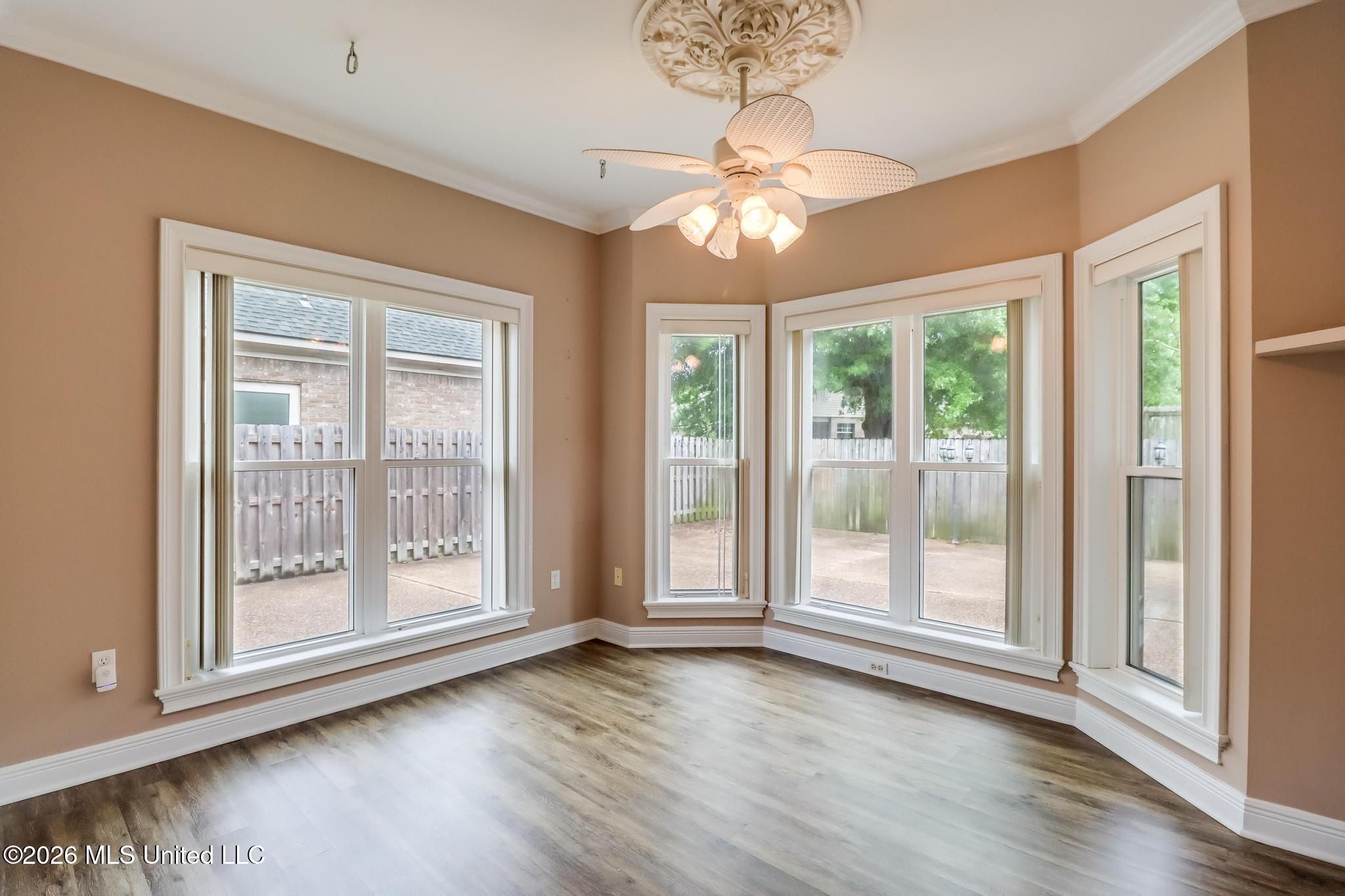 2575 Rue Palafox Biloxi, MS 39531 - Photo 15 of 44 Breakfast room