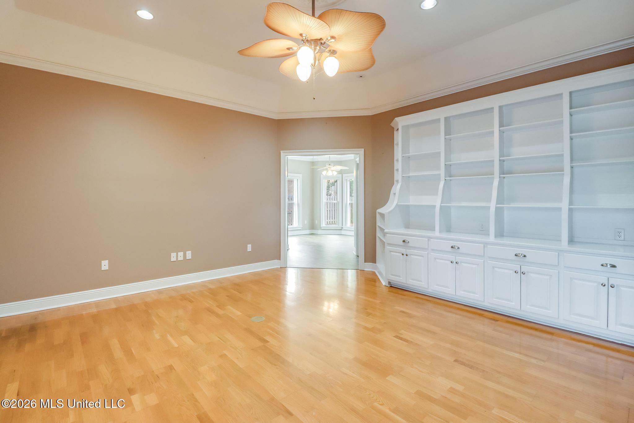 2575 Rue Palafox Biloxi, MS 39531 - Photo 19 of 44 Family / Study