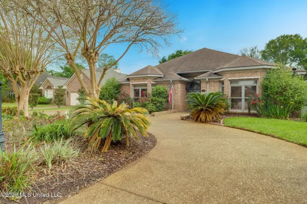 $382,000 | 2575 Rue Palafox, Biloxi, MS 39531