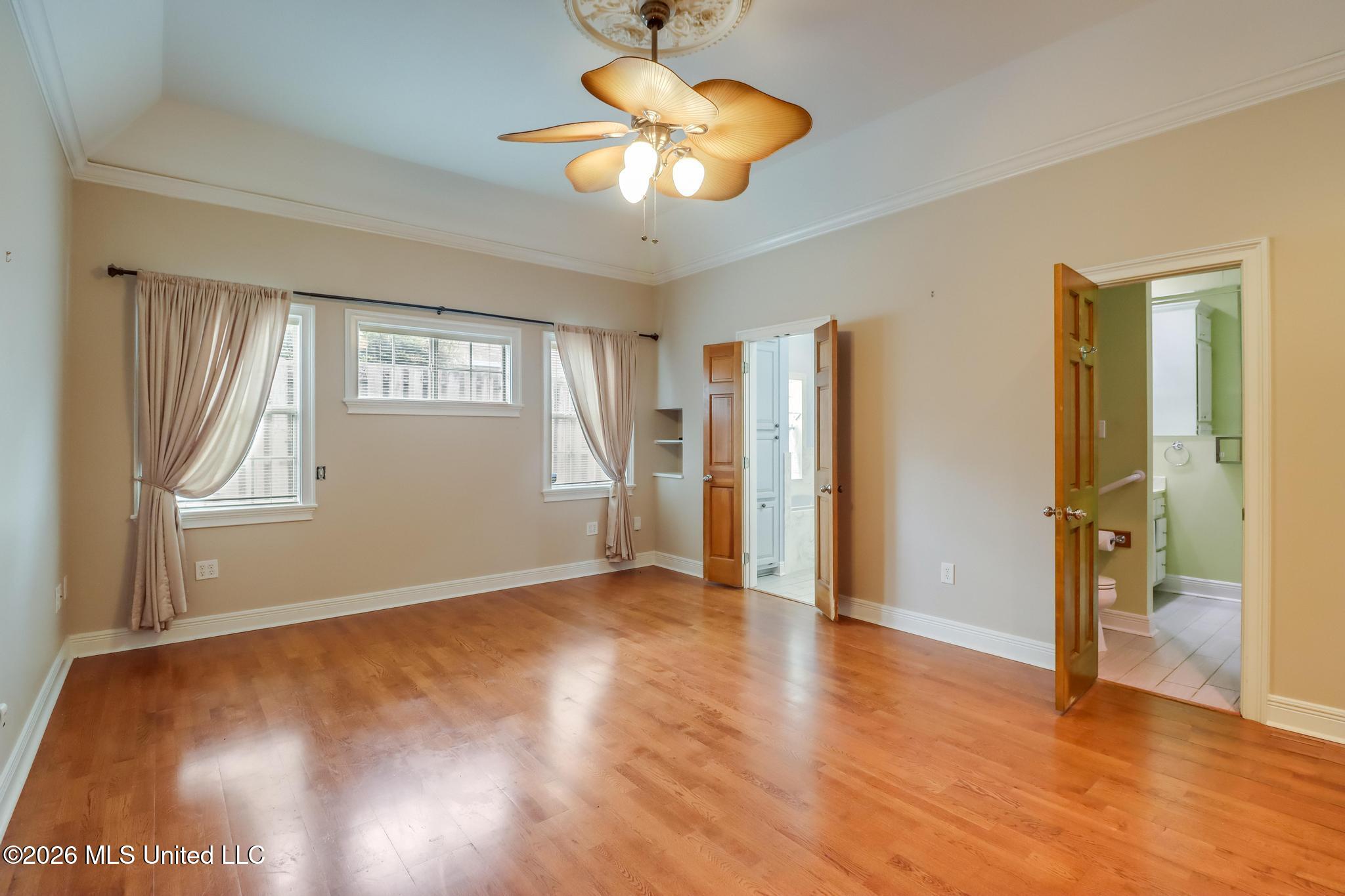2575 Rue Palafox Biloxi, MS 39531 - Photo 23 of 44 Primary Bedroom Suite