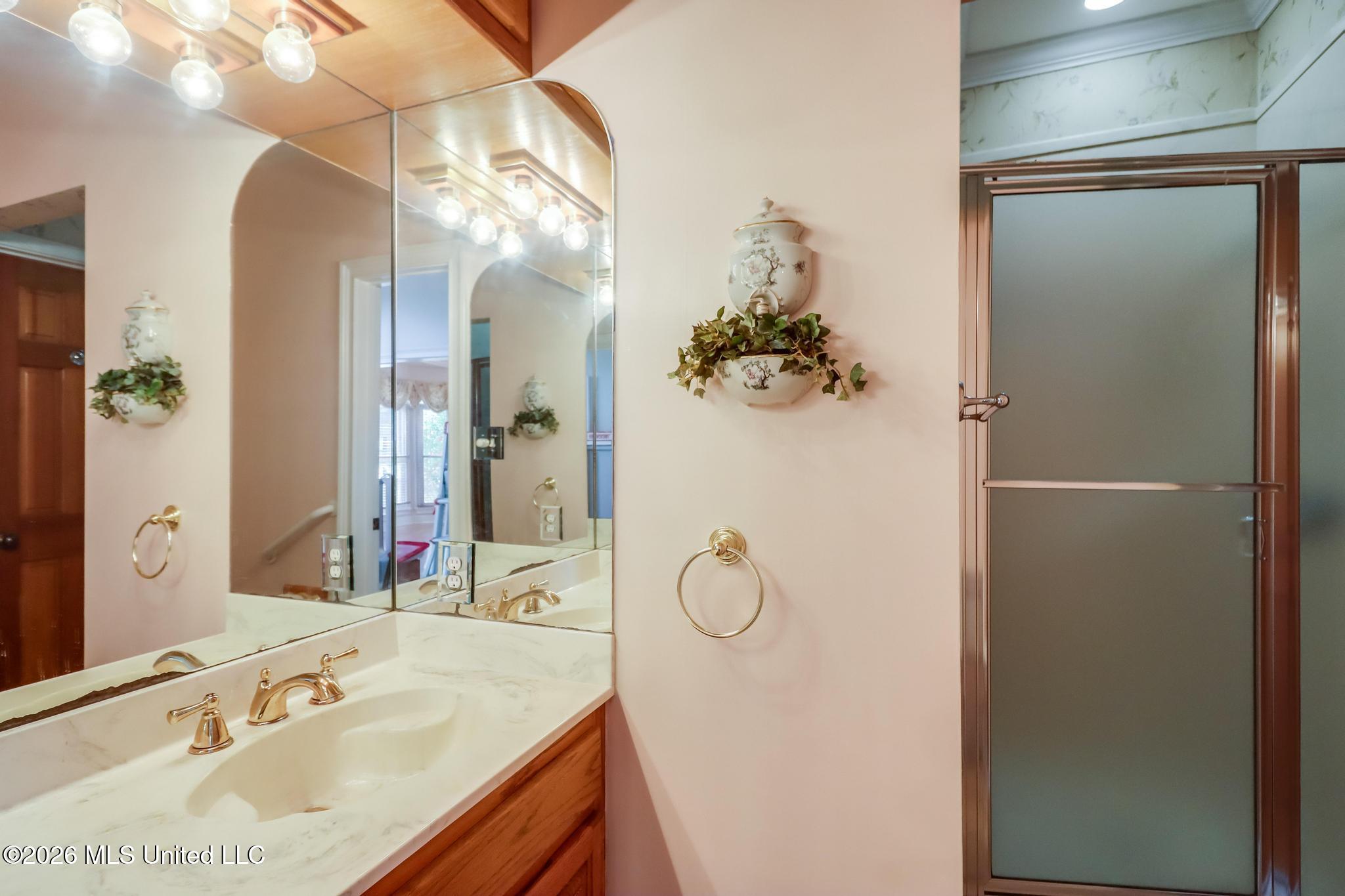 2575 Rue Palafox Biloxi, MS 39531 - Photo 37 of 44 Bathroom #3 w/shower