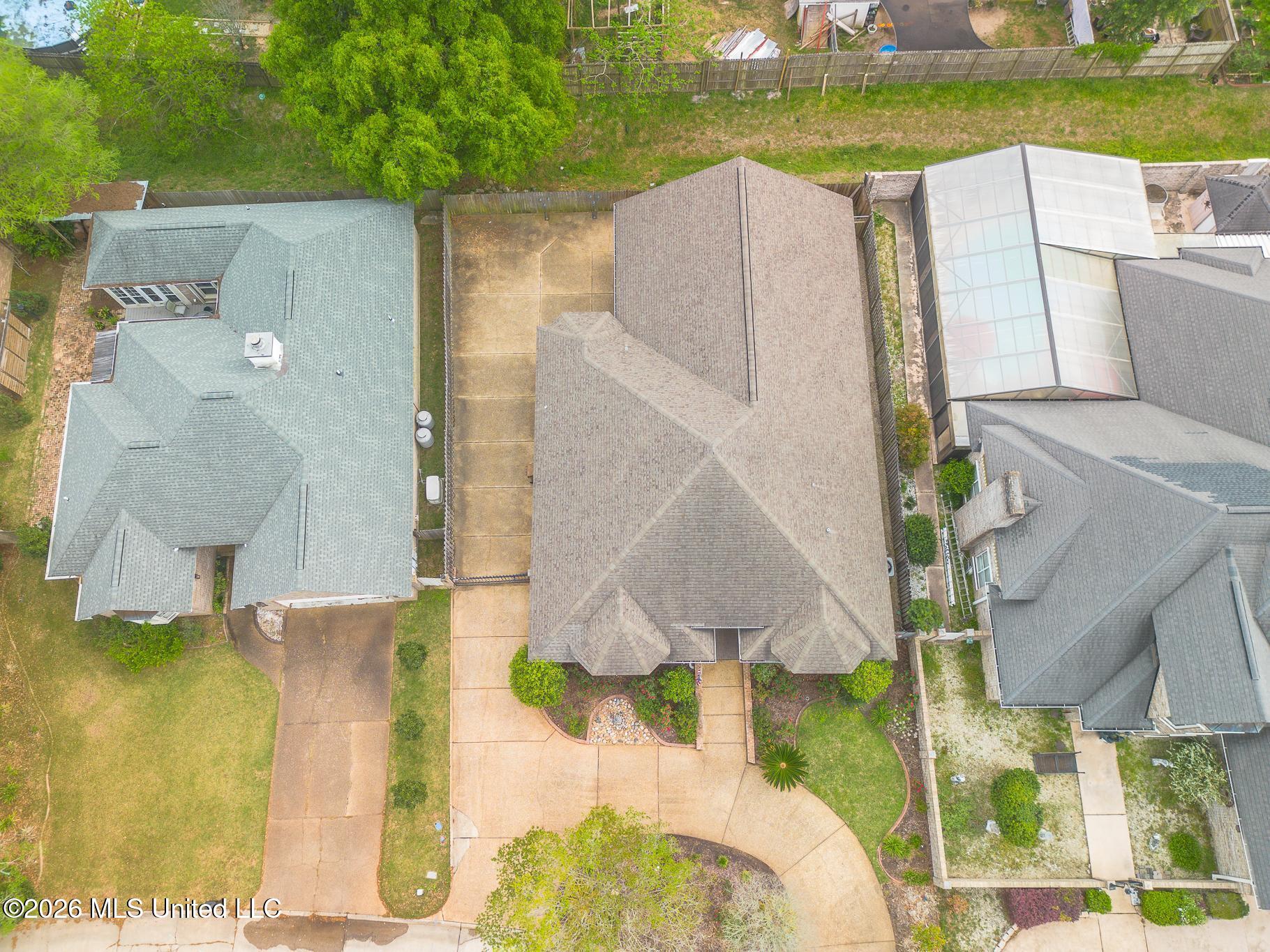 2575 Rue Palafox Biloxi, MS 39531 - Photo 43 of 44 Middle home