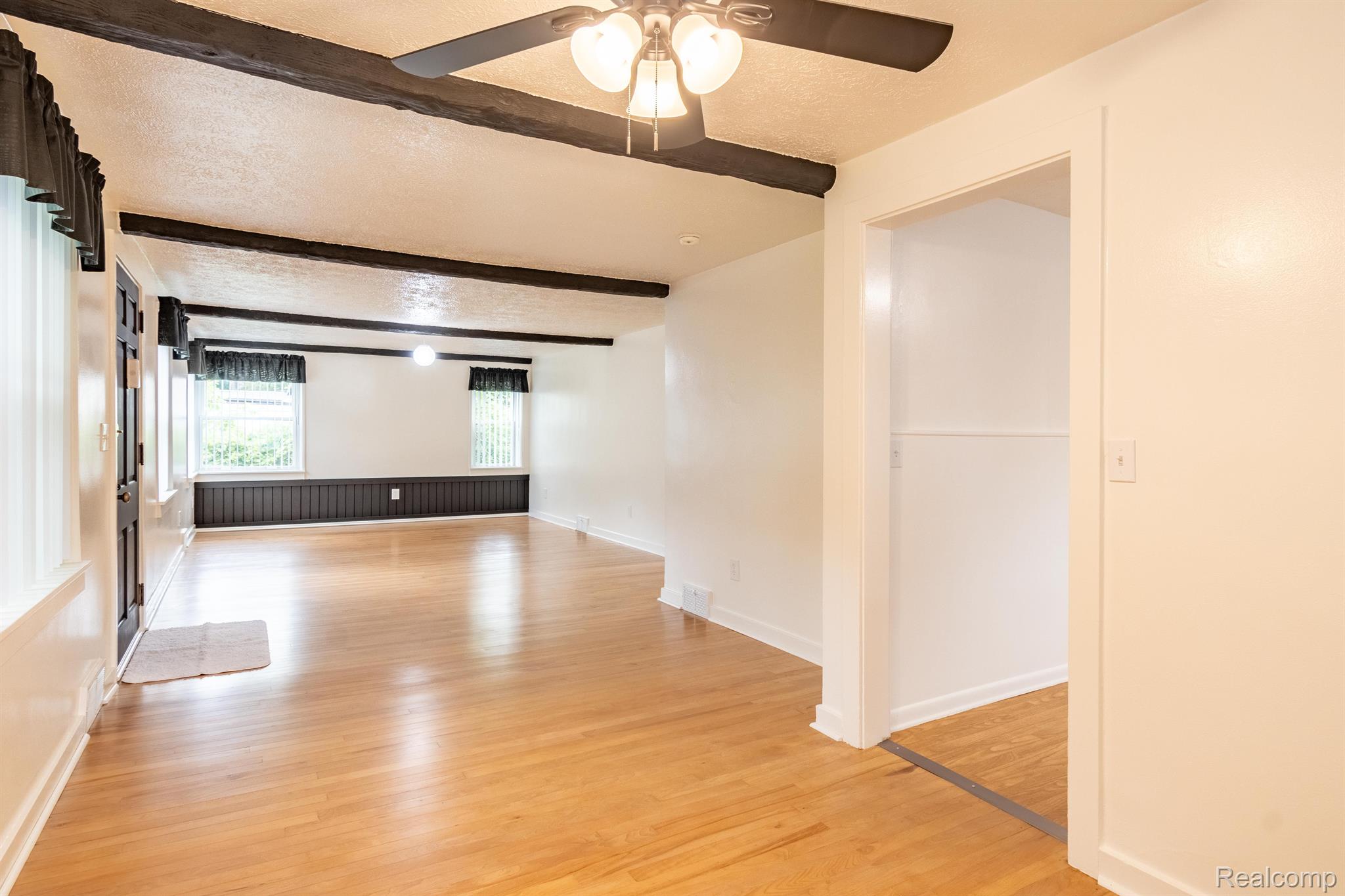 9035 Bunton Road Willis, MI 48191 - Photo 11 of 35 Gallery Image 11
