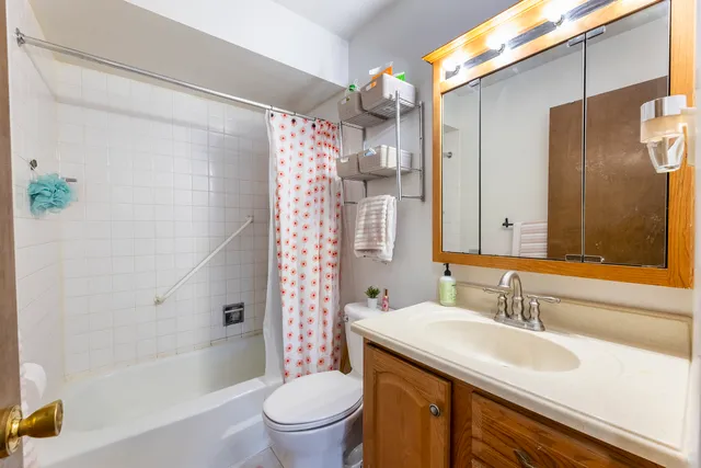 $163,500 | 5715 Park Place, Unit K1, Crestwood, IL 60418