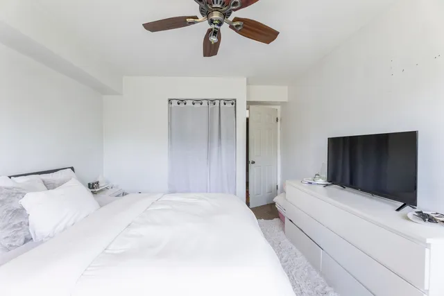 $163,500 | 5715 Park Place, Unit K1, Crestwood, IL 60418