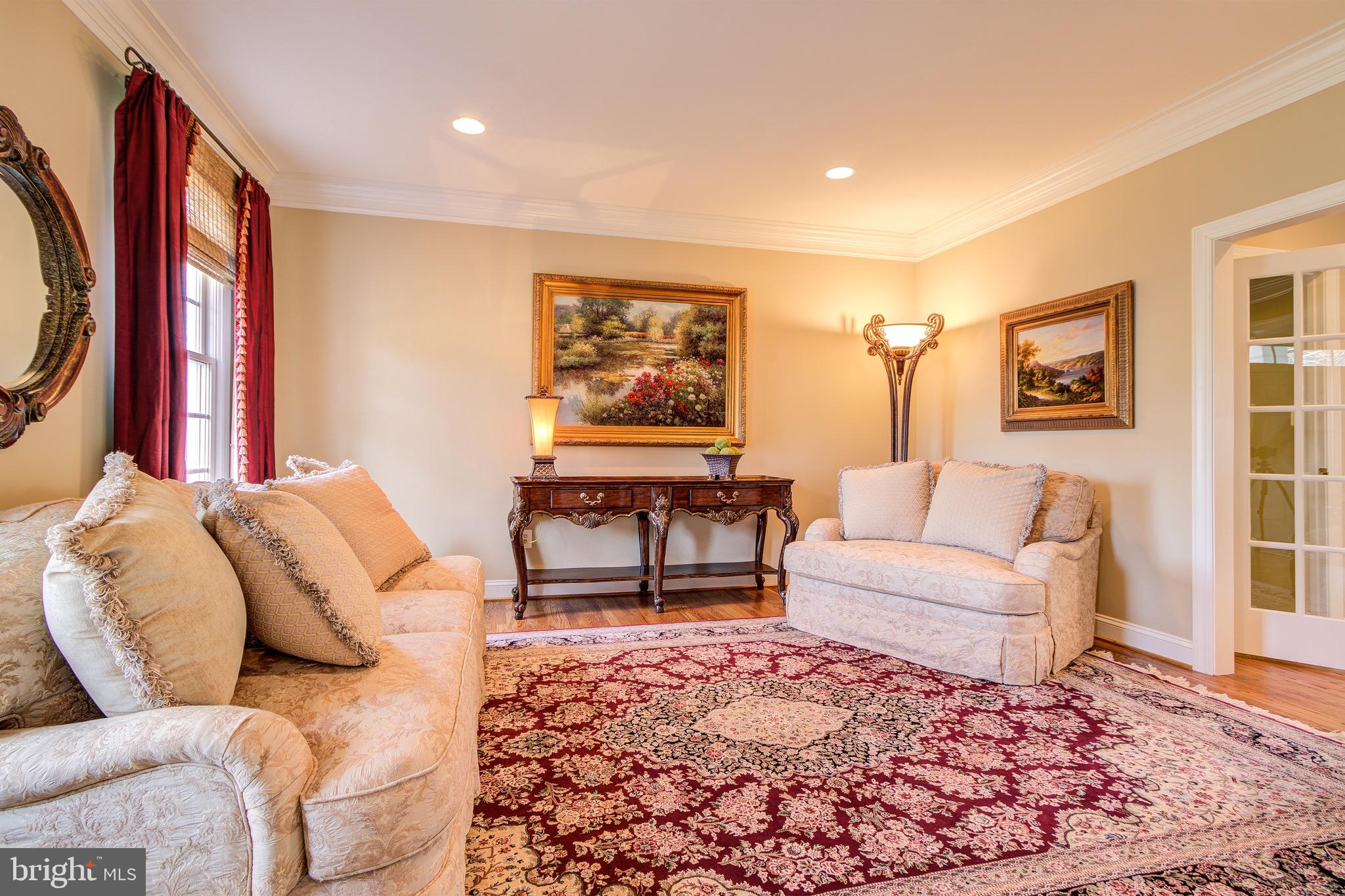 8326 Roxborough Loop Gainesville, VA 20155 - Photo 11 of 70 Living Room