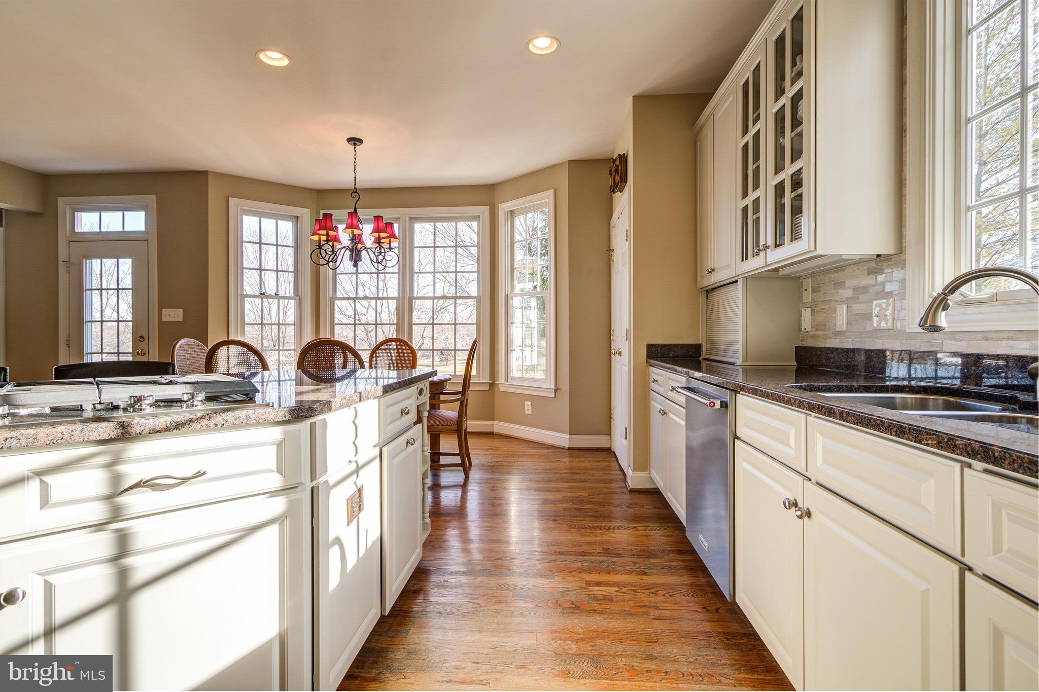 8326 Roxborough Loop Gainesville, VA 20155 - Photo 23 of 70 Kitchen