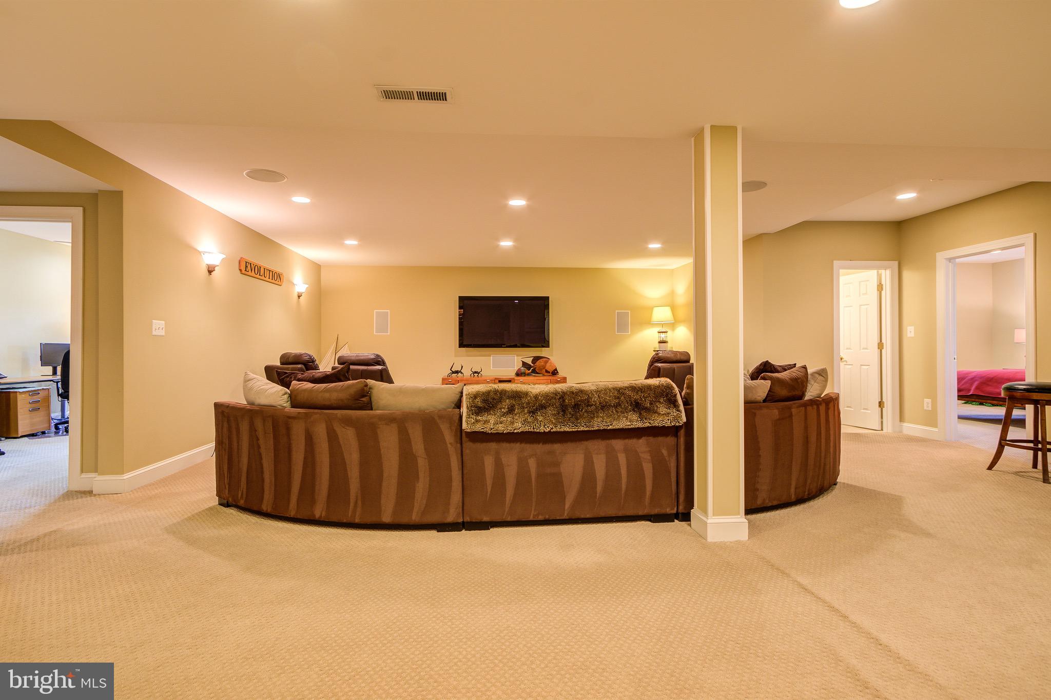 8326 Roxborough Loop Gainesville, VA 20155 - Photo 53 of 70 Great Room