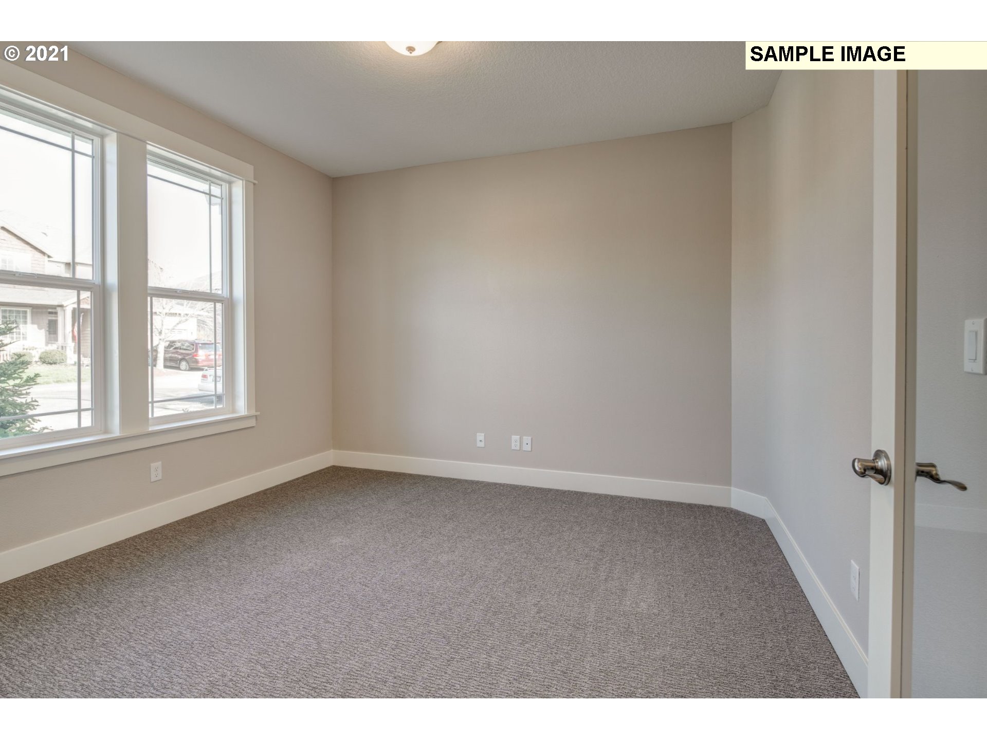 South Harper Valley Way Ridgefield, WA 98642 - Photo 5 of 24 an empty room with a window