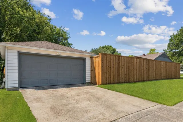 $3,050 | 9670 Lynbrook Drive, Dallas, TX 75238