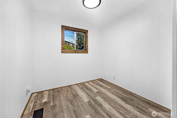 $84,500 | 14322 Admiralty Way, Unit 8, Lynnwood, WA 98087