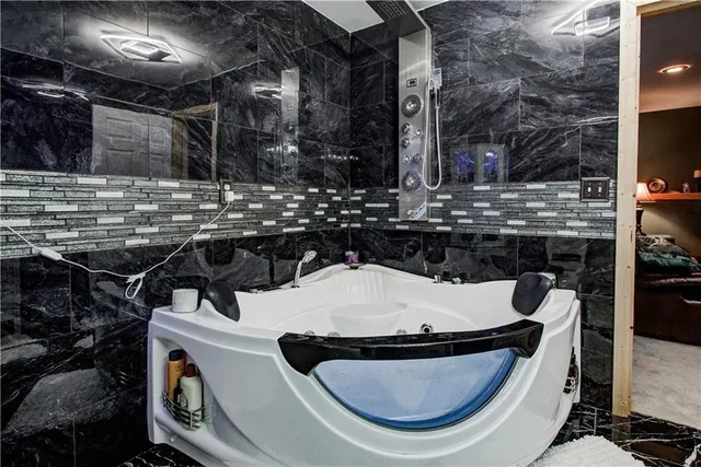 $375,000 | 12204 White Oak Street, Peculiar, MO 64078