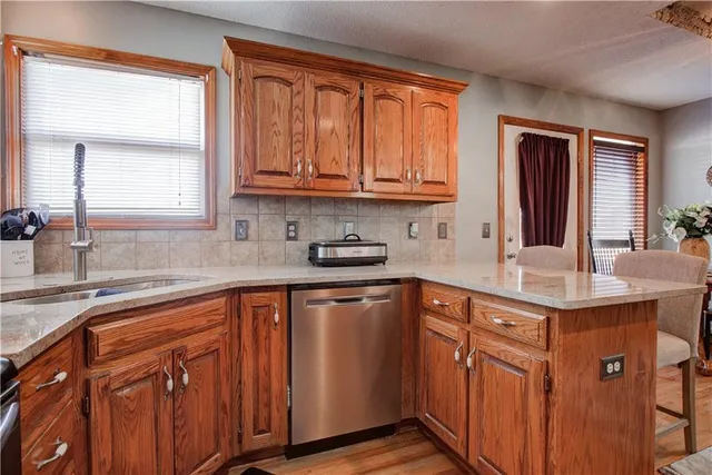 $375,000 | 12204 White Oak Street, Peculiar, MO 64078