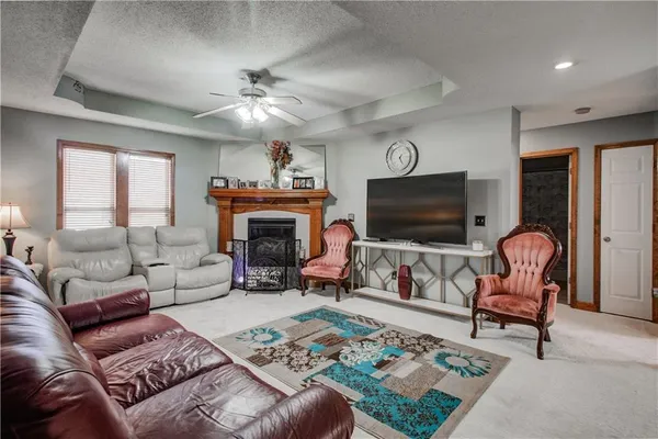 $375,000 | 12204 White Oak Street, Peculiar, MO 64078