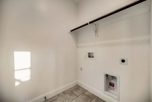 $2,600 | 1401 Thrasher Drive, Little Elm, TX 75068