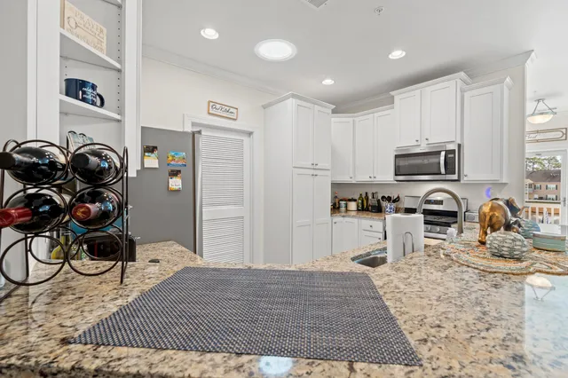 $275,000 | 900 Jackline Place, Unit 202, Columbia, SC 29209