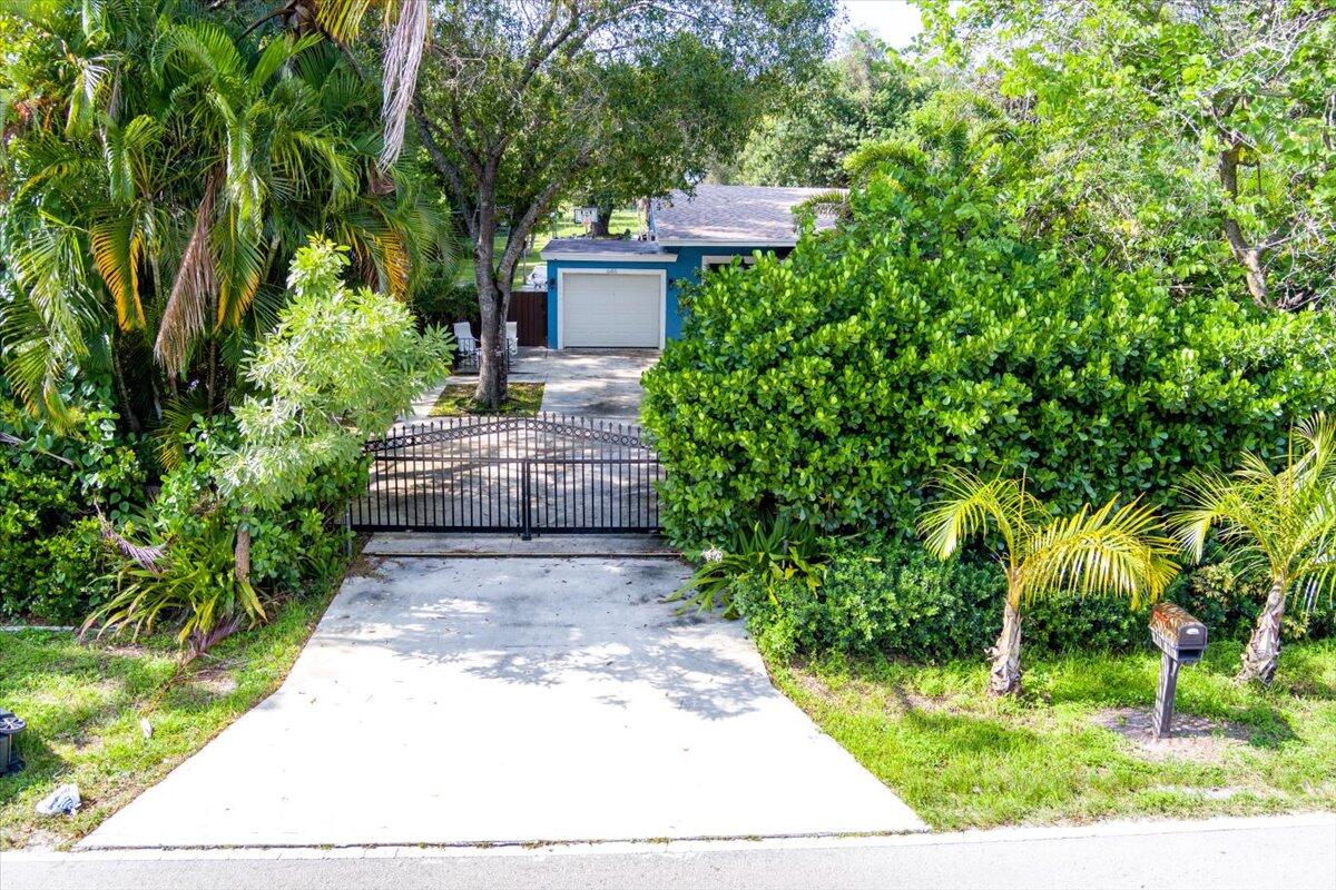 646 West Weatherbee Road Fort Pierce, FL 34982 - Photo 40 of 48 48-Weatherbee-0147