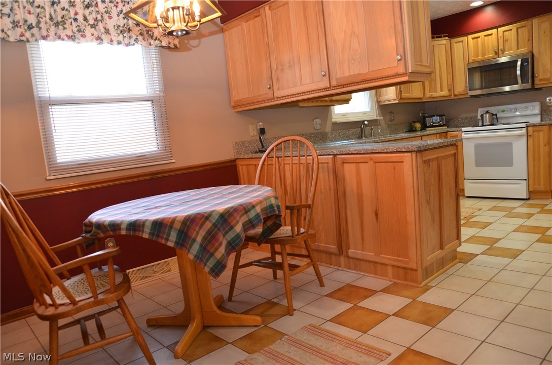 4600 Jaycox Road Avon, OH 44011 - Photo 11 of 29