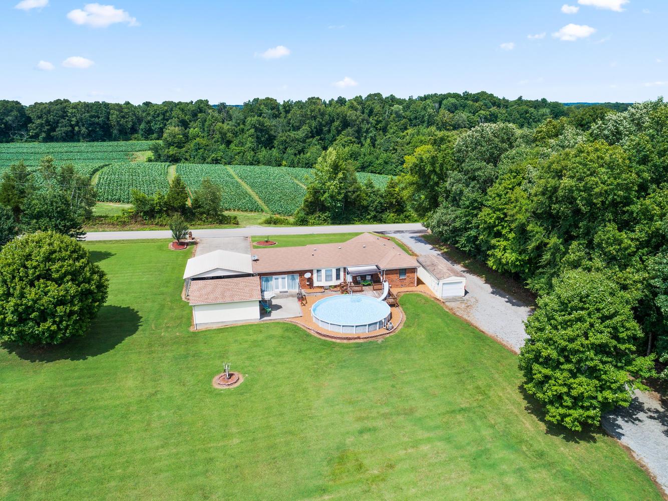 1890 Johnson Road Clarksville, TN 37043 - Photo 20 of 30 Gallery Image 20