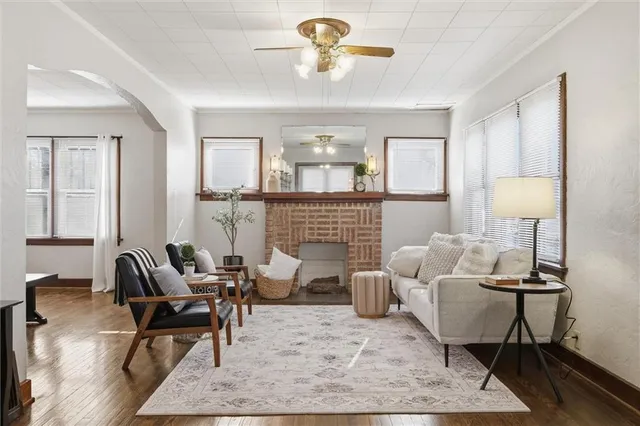 $275,000 | 7821 Robinson Street, Overland Park, KS 66204