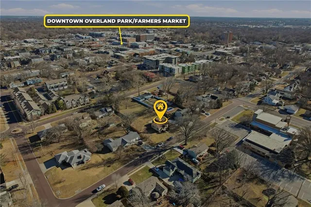 $275,000 | 7821 Robinson Street, Overland Park, KS 66204