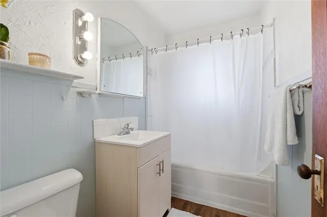 $275,000 | 7821 Robinson Street, Overland Park, KS 66204