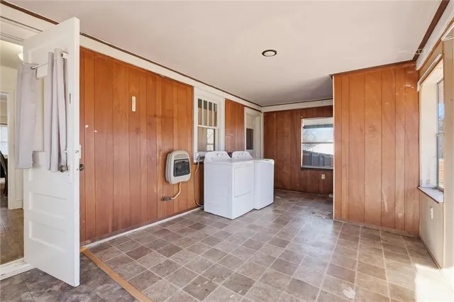 $275,000 | 7821 Robinson Street, Overland Park, KS 66204