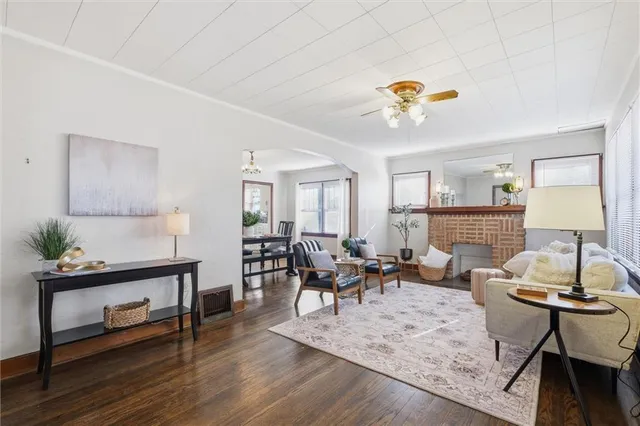 $275,000 | 7821 Robinson Street, Overland Park, KS 66204