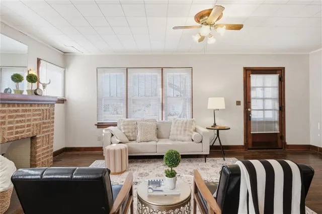 $275,000 | 7821 Robinson Street, Overland Park, KS 66204