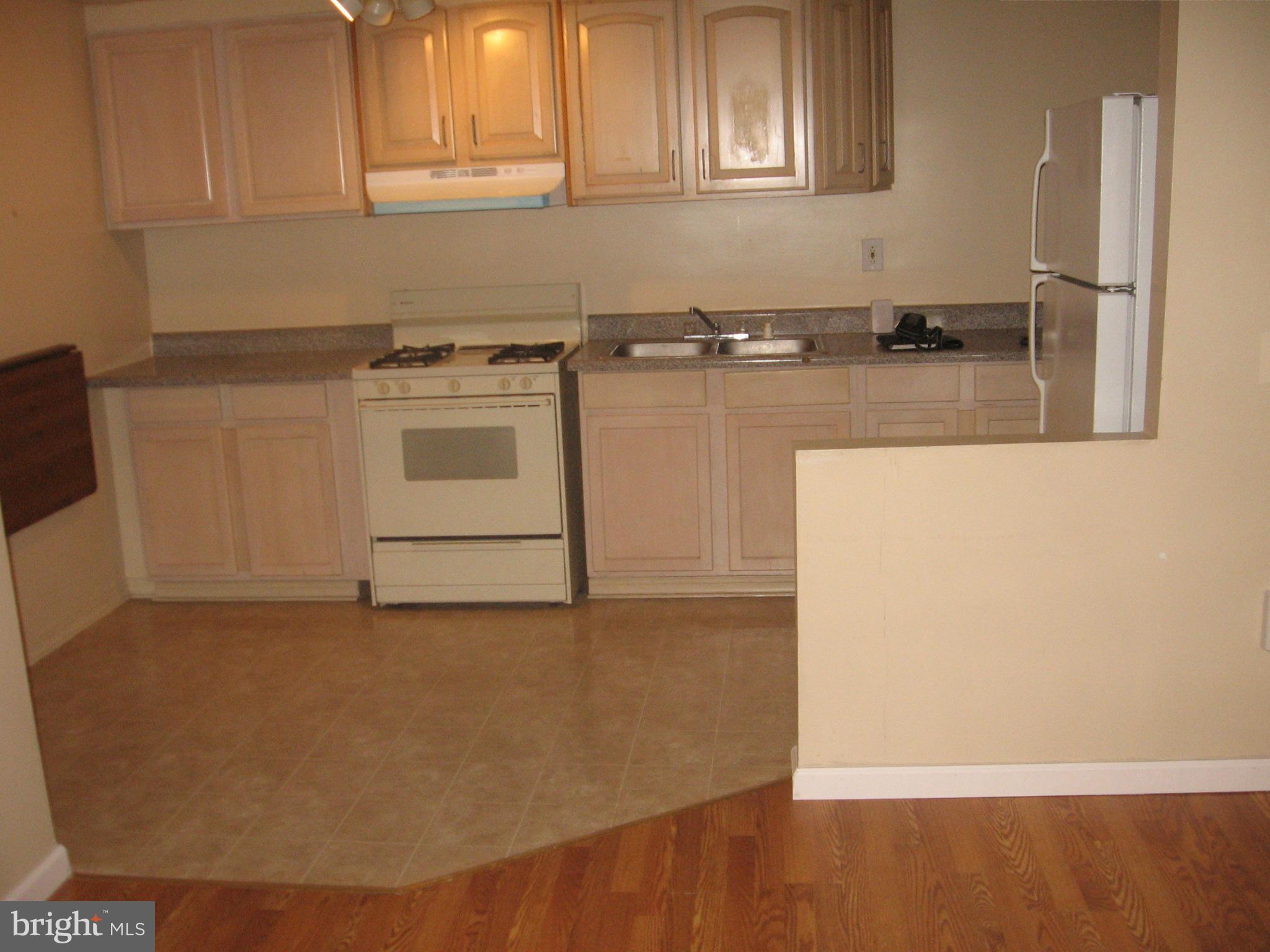 2737 Dillon Street, Unit B Baltimore, MD 21224 - Photo 5 of 11 Kitchen