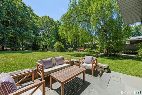 $1,699,000 | 9 Fall Ridge Road, Weston, CT 06883