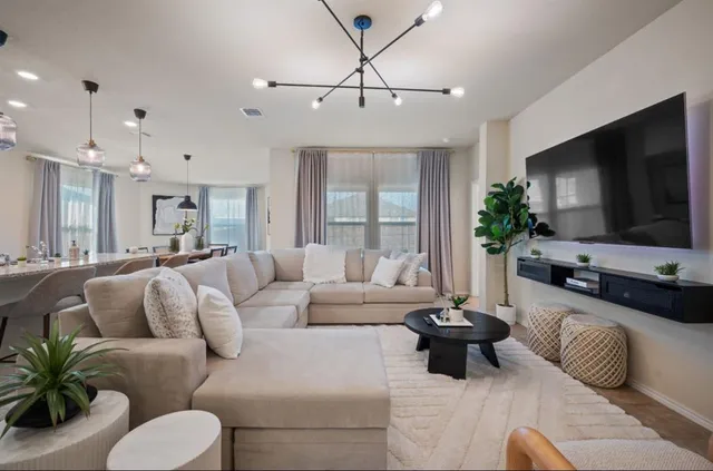 $249,999 | 140 Rearden Boulevard, Jarrell, TX 76537