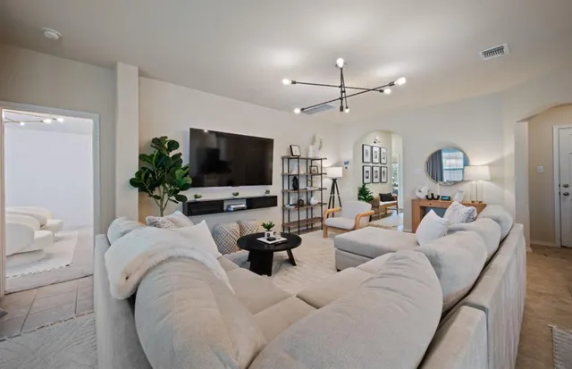 $249,999 | 140 Rearden Boulevard, Jarrell, TX 76537