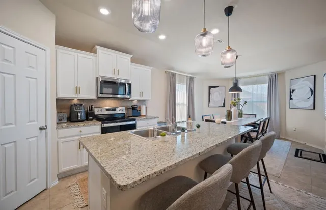 $249,999 | 140 Rearden Boulevard, Jarrell, TX 76537