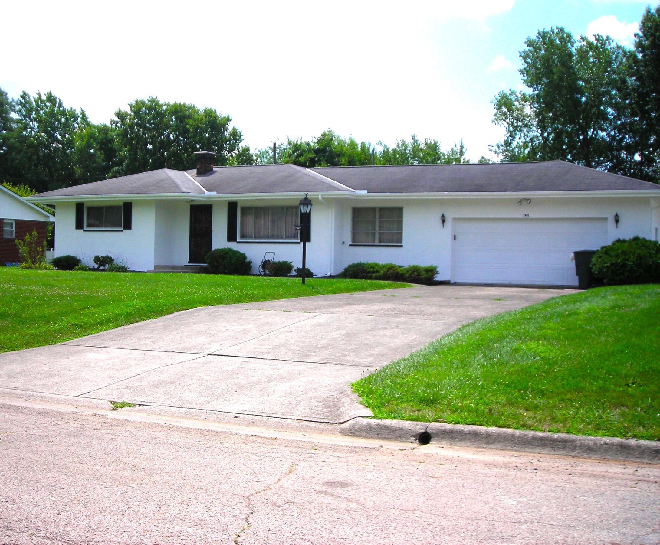 2405 Koebel Road Columbus, OH 43207 - Photo 1 of 24 DSCN2582