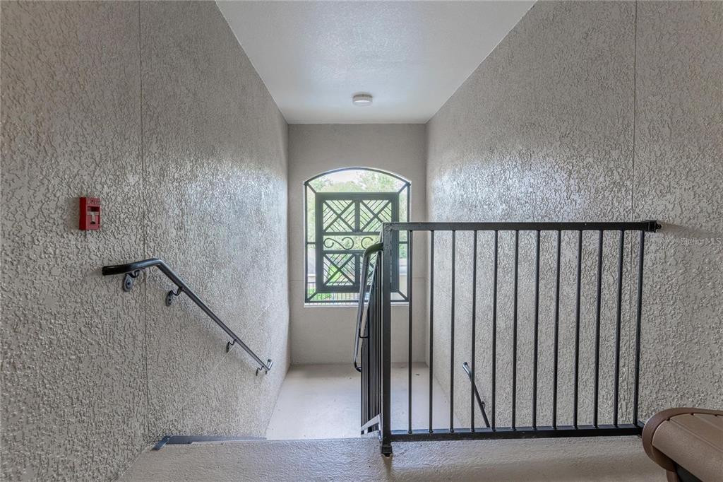 3583 Conroy Road, Unit 1135 Orlando, FL 32839 - Photo 3 of 36 Gallery Image 3
