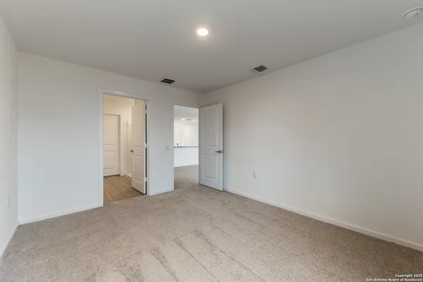 $1,600 | 11715 Blasting Way, Von Ormy, TX 78073