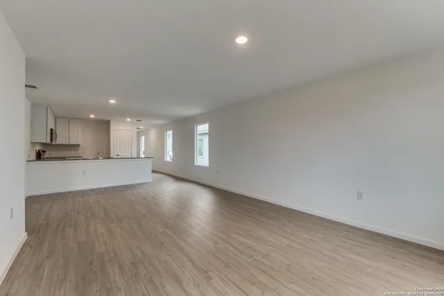 $1,600 | 11715 Blasting Way, Von Ormy, TX 78073