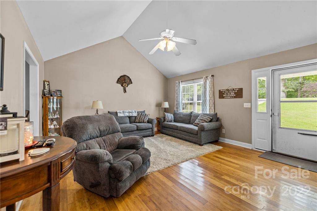 3135 Bush Road Clover, SC 29710 - Photo 3 of 18