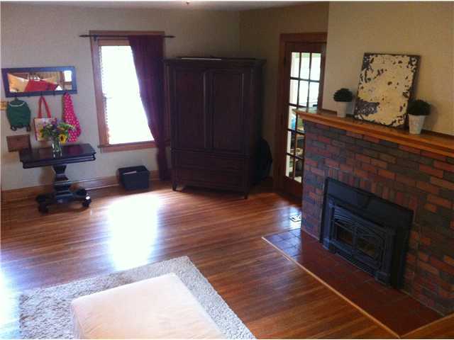 409 Brevoort Road Columbus, OH 43214 - Photo 5 of 21 Gallery Image 5